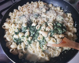 Foto del paso 5 de la receta: Pasta con crema de espinacas y nueces🌱