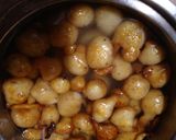 A picture of step 3 of Meethy dahi bre.