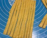 Foto langkah ke 3 dari resep Baked Cheese Stick (Eggless).