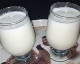 A picture of step 5 of Apple banana Milkshake🍎🍌.