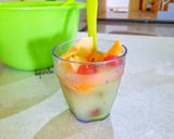Foto langkah ke 4 dari resep Sup Buah Praktis 🍎🍇🍊 #dapurelbeweek19.