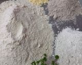 A picture of step 1 of Multi grain bathua lachha paratha.