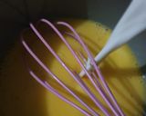Foto langkah ke 2 dari resep Unicorn MilleCrepes / Unicorn Crepes Cake.