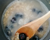Foto del paso 1 de la receta: Avena con blueberries 💜🥣