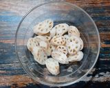 A picture of step 2 of Sindhi Bhae Patata (Lotus Root and Potato Curry or Sabzi).
