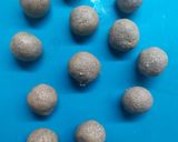 A picture of step 4 of Sesame Ghraybeh.