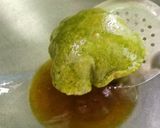 A picture of step 3 of Methi palak puri.