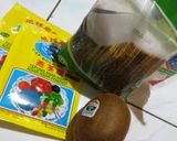 Foto langkah ke 1 dari resep Green Jelly (agar agar + kiwi + nata de coco).