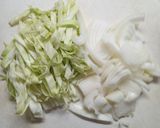Foto del paso 2 de la receta: Tortilla con repollo