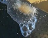 Une image de l'étape 1 de Gâteau pommes et cannelle sur un lit de caramel fleur de sel.