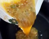 A picture of step 3 of Egg Sandwich with Chicken n Cheese !.