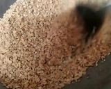 A picture of step 2 of Nutty Crunchy Oats Chivda.