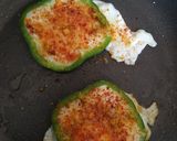 A picture of step 6 of Capsicum fried egg.