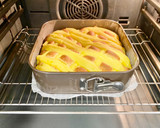 Foto del paso 7 de la receta: Pastel con peras en almíbar y crema sin gluten
