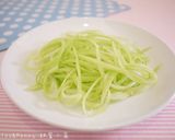 大黃瓜涼麵的食譜步驟3照片