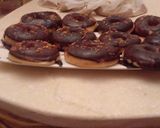 صورة لخطوة 5 من وصفة دوناتس🍩🍩🍫🌰 مخبوزه