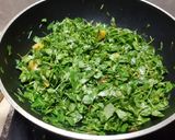 A picture of step 8 of Aloo Methi Sabzi(Curry).
