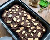 Foto langkah ke 8 dari resep Bolu pisang cokelat choco chips.