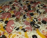 صورة لخطوة 6 من وصفة بيتزا بسجق 😋😋😋