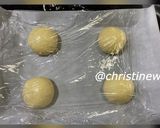 A picture of step 2 of Korean Cream Cheese Garlic Bread.
