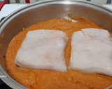 Foto del paso 6 de la receta: Merluza con salsa de mejillones y piquillos