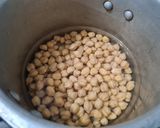 A picture of step 1 of Hummus.