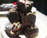 A picture of step 6 of Brownie Cake.