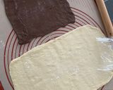 Foto langkah ke 2 dari resep Roti tawar coklat zebra.
