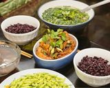 Hình bước làm 3 của món Gà kho gừng