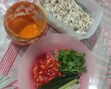 Foto langkah ke 3 dari resep Ayam Suwir Pedas.