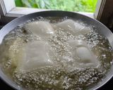Foto langkah ke 5 dari resep Dimsum Goreng Isi Keju ft. Gohyong.