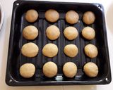 કેસર નાનખટાઈ (Kesar Nankhatai in Gujarati) રેસીપી સ્ટેપ3ફોટો