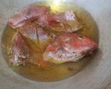 Foto langkah ke 2 dari resep 54. Oseng mercon ikan nila.