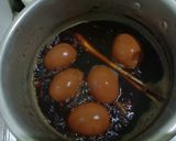 Foto langkah ke 8 dari resep Telur Pindang Coklat.