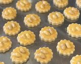 Foto langkah ke 3 dari resep Peanut Cookies (Kue Kacang).