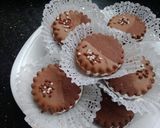 صورة لخطوة 14 من وصفة حلوى جافة بالكاكاو وكريمة الميرانغ meringue