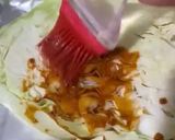 A picture of step 2 of Grilled Chicken Leg on Cabbage.