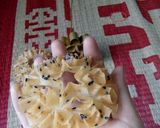 Hình bước làm 6 của món Bánh nhúng hoa