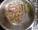 Foto del paso 3 de la receta: Salchichas en vino blanco con olla rápida