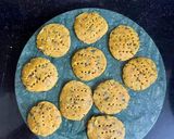 A picture of step 3 of Baked masala mathri.