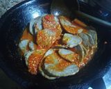 Foto langkah ke 3 dari resep Sambal Goreng Nugget Ikan Laut.