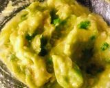 A picture of step 5 of Plantain Baskets Topped with Guacamole & Chicken Tikka.