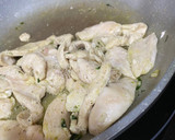 Foto del paso 2 de la receta: Salteado de verduras y pollo