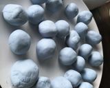 Foto langkah ke 4 dari resep Klepon biru kembang teleng.