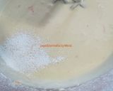 Foto del passaggio 2 della ricetta Torta allo yogurt ed arancia