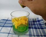 Foto langkah ke 2 dari resep Es Timun Mangga Jeruk Nipis.