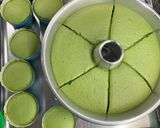 Foto langkah ke 8 dari resep Chiffon Pandan.