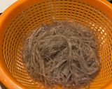 Hình bước làm 1 của món Miến Xào Nấm Lộc Nhung Chay
