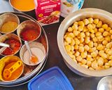 A picture of step 1 of Lahore's famous,chikpeas curry.