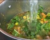 Foto del paso 3 de la receta: Sopa de verduras con pasta (y bacon)